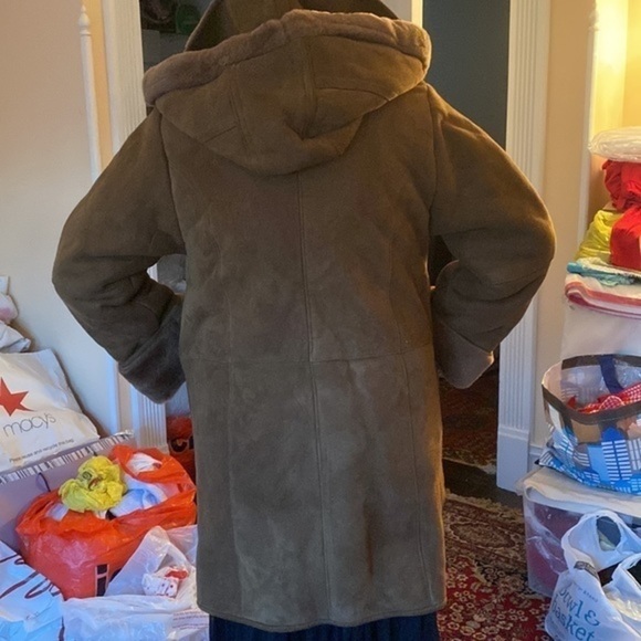 Unisex Suede leather winter coat super warm brown color coat collection - Picture 3 of 10